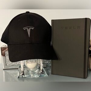 ⭐️TESLA HAT & TESLA NOTEBOOK⭐️
